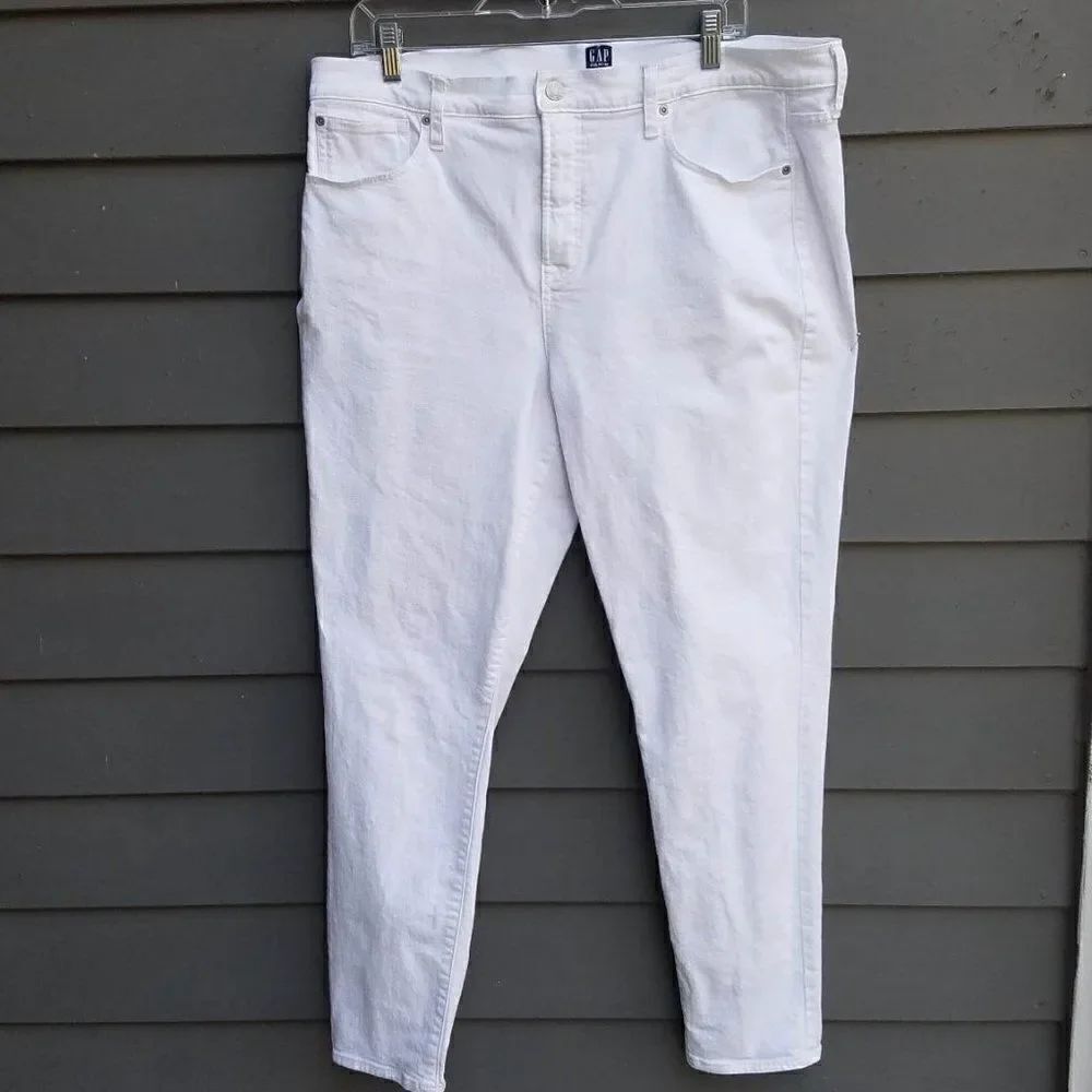 Gap 1969 White Jeans True Skinny size 33Regular